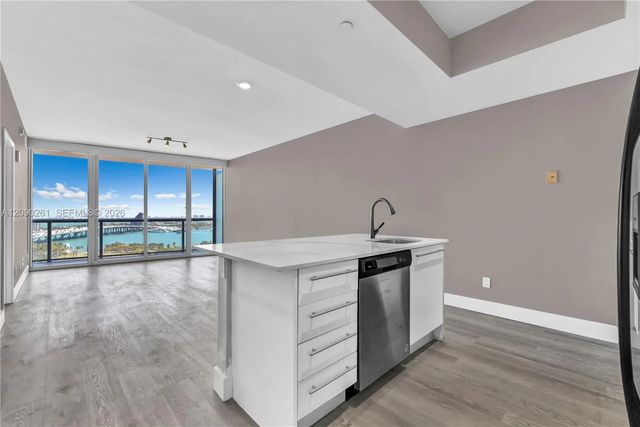888 Biscayne Boulevard #1710, Miami
