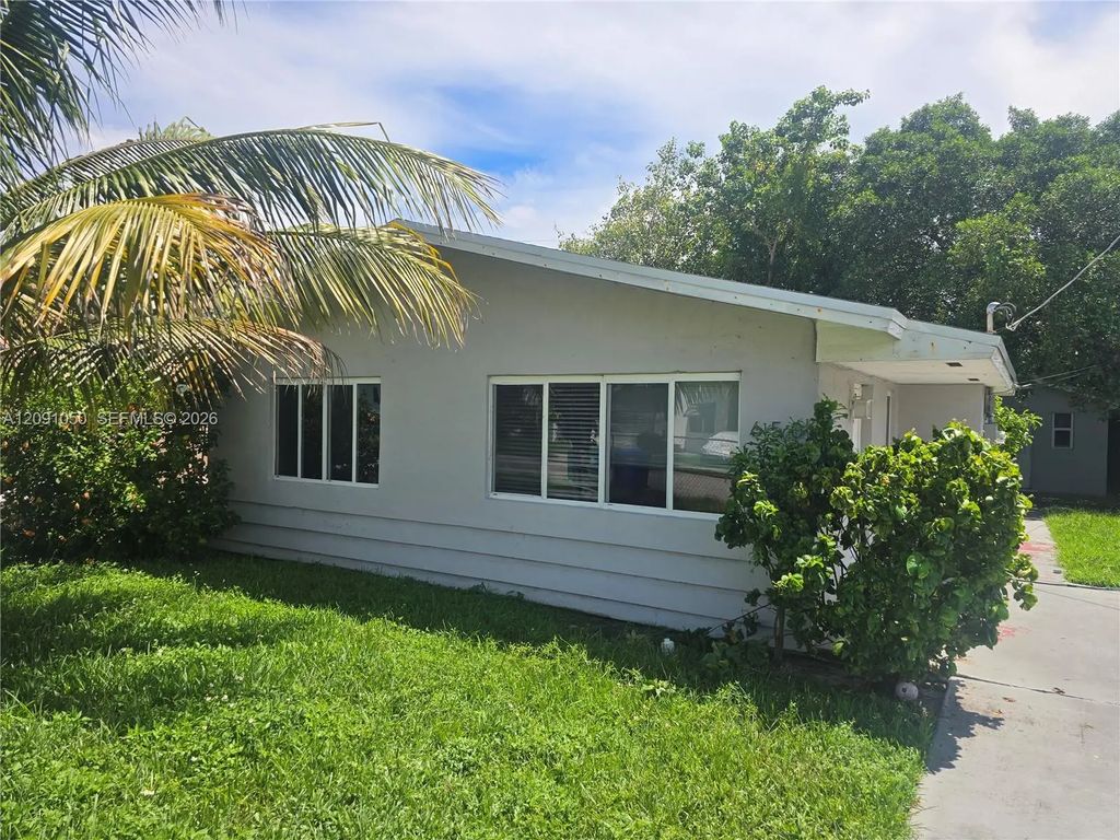 650 Nw 49th Street, Miami