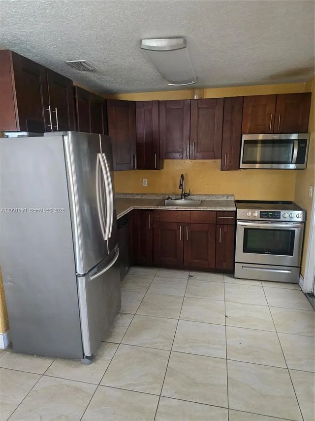 2 of 13 - 650 Nw 49th Street, Miami, FL