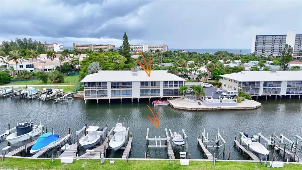 200 N El Mar Drive #b202, Jensen Beach