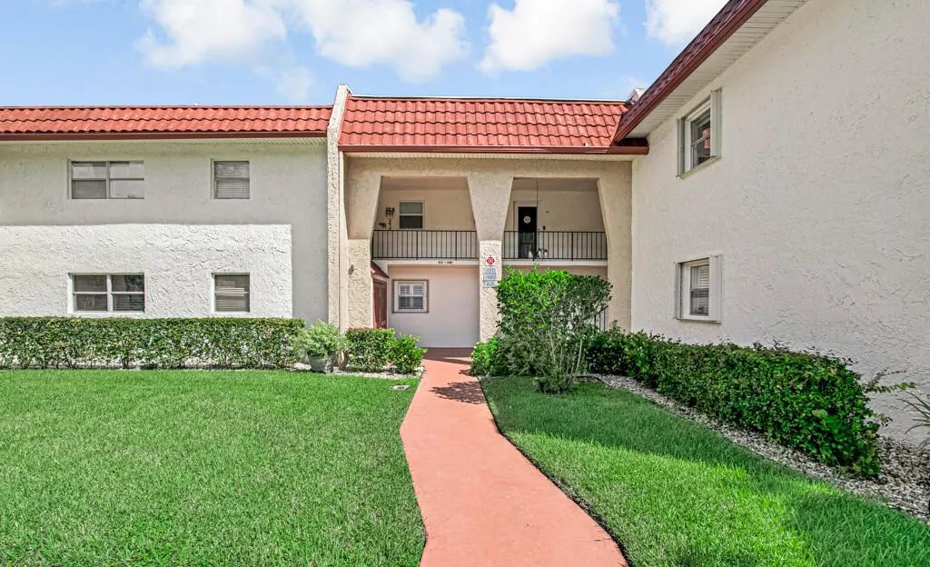 445 Lake Frances Drive #445, West Palm Beach