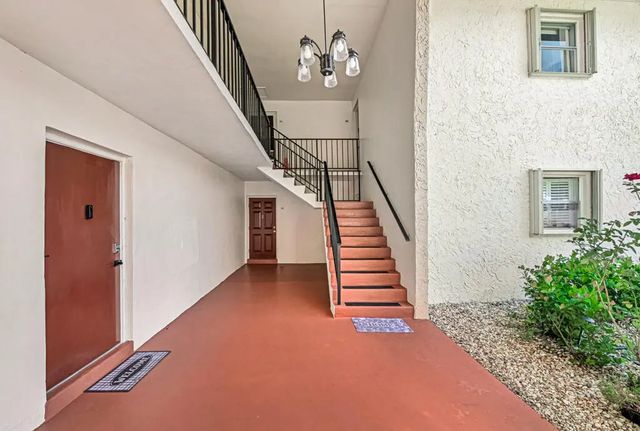 3 of 26 - 445 Lake Frances Drive #445, West Palm Beach, FL