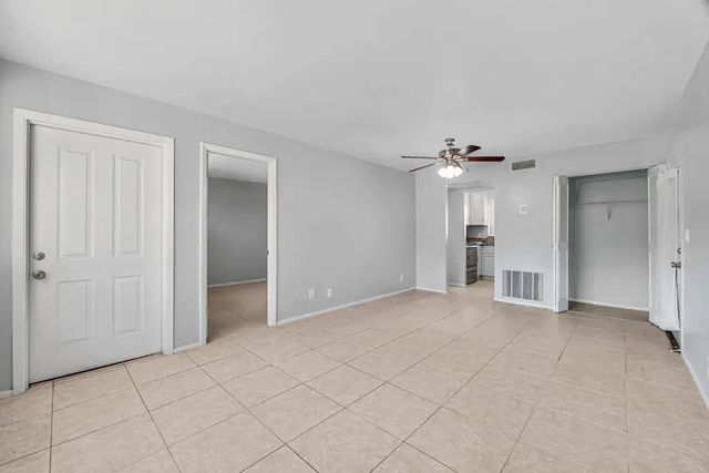 5 of 26 - 445 Lake Frances Drive #445, West Palm Beach, FL
