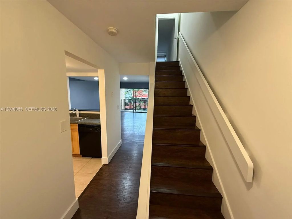 231 Nw 109th Avenue #209, Miami