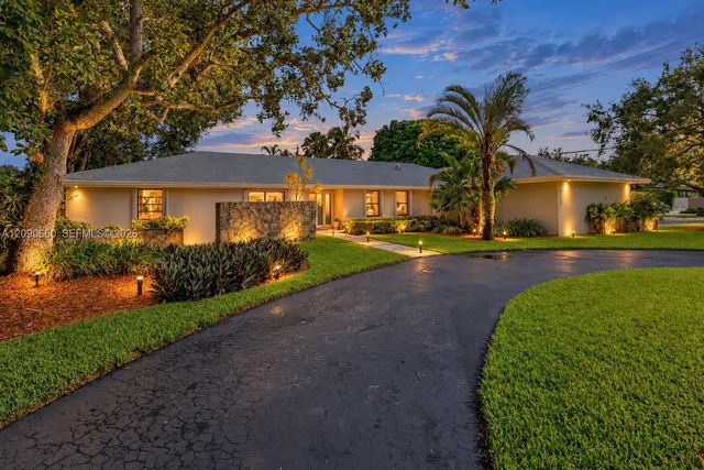7915 Sw 155th Street, Palmetto Bay
