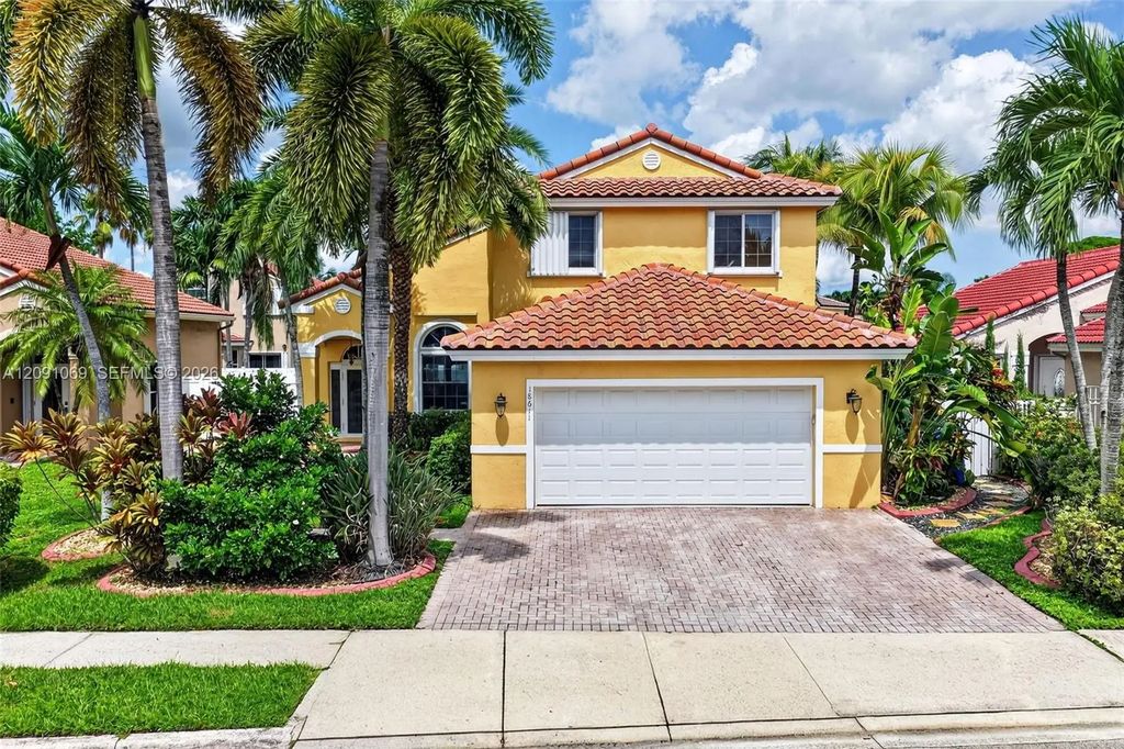 18611 Nw 11th Street, Pembroke Pines