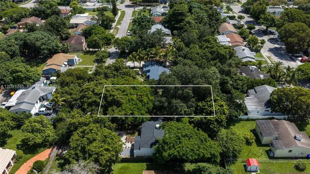 5 of 13 - 1060 Nw 44th Street, Miami, FL