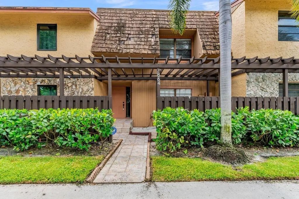 7864 Nw 12th Street, Plantation