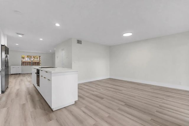 5 of 29 - 7864 Nw 12th Street, Plantation, FL