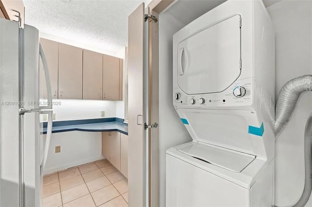 3 of 8 - 6800 Cypress Road #411, Plantation, FL