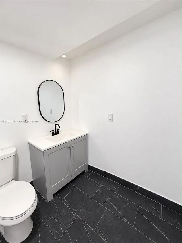5 of 15 - 2331 Mckinley Street, Hollywood, FL
