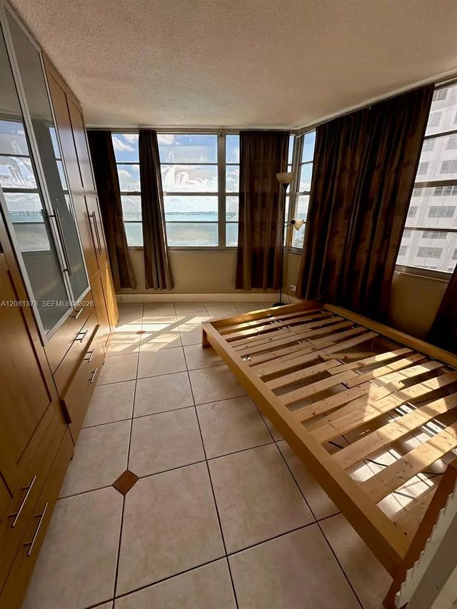 5 of 9 - 801 Brickell Bay Drive #767, Miami, FL