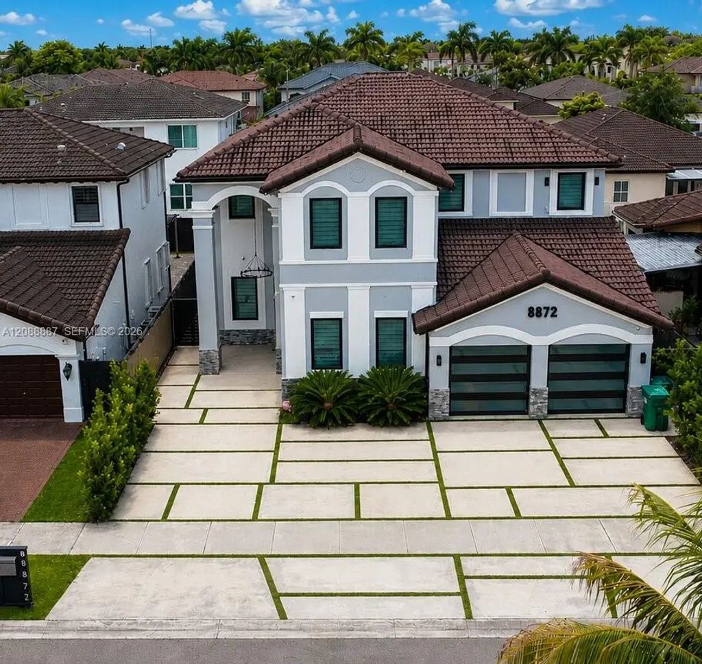 8872 Nw 181st Street, Hialeah Gardens