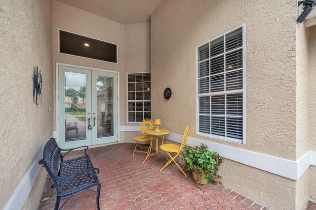 5 of 50 - 700 Sw Lake Charles Circle, Port St. Lucie, FL