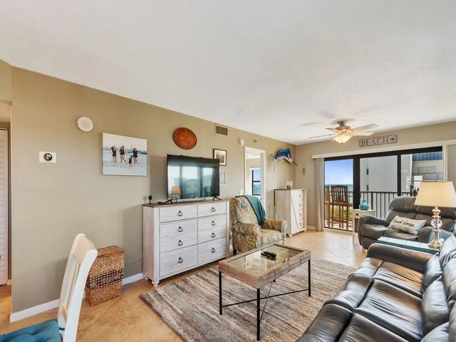 3 of 44 - 5163 N Hwy A1a #820, Hutchinson Island, FL