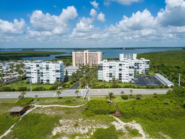 4 of 15 - 5163 N Hwy A1a, Fort Pierce, FL