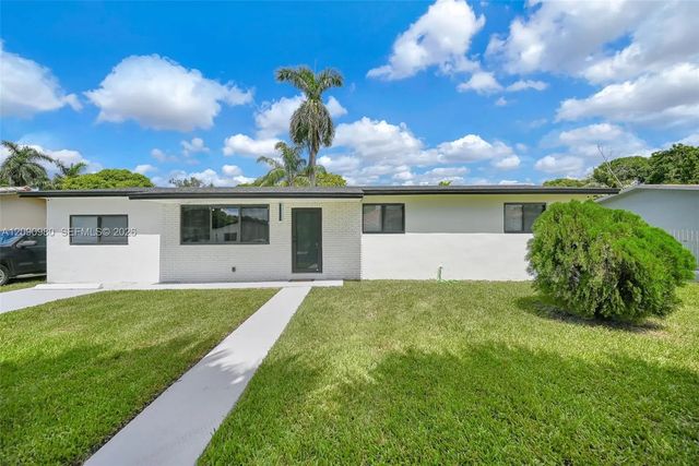 51 Nw 161st Street, Miami