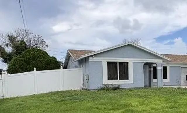 2 of 25 - 1985 Sw Aquarius Lane, Port St. Lucie, FL
