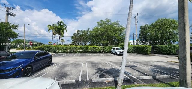 4 of 31 - 13190 Sw 134th Street #f2, Miami, FL