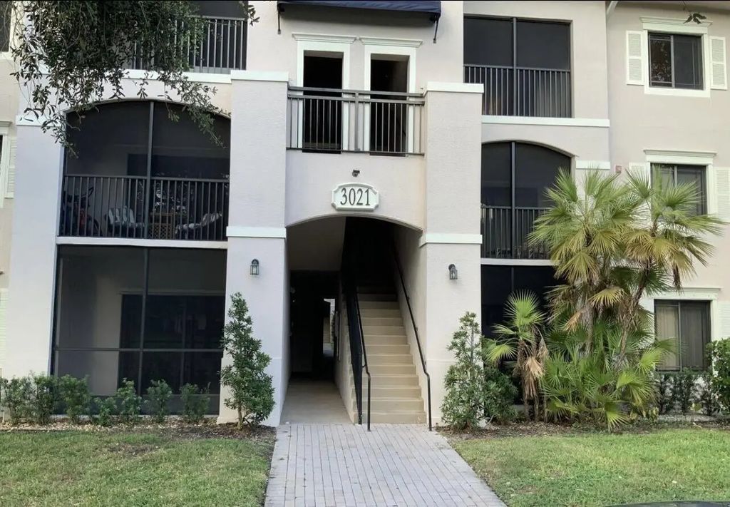 3021 Alcazar Place #202, Palm Beach Gardens