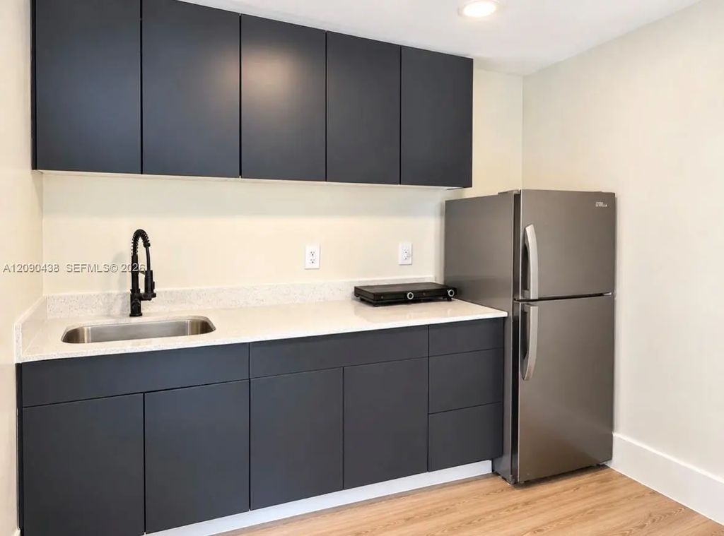 2153 Nw 24th Street #3, Miami