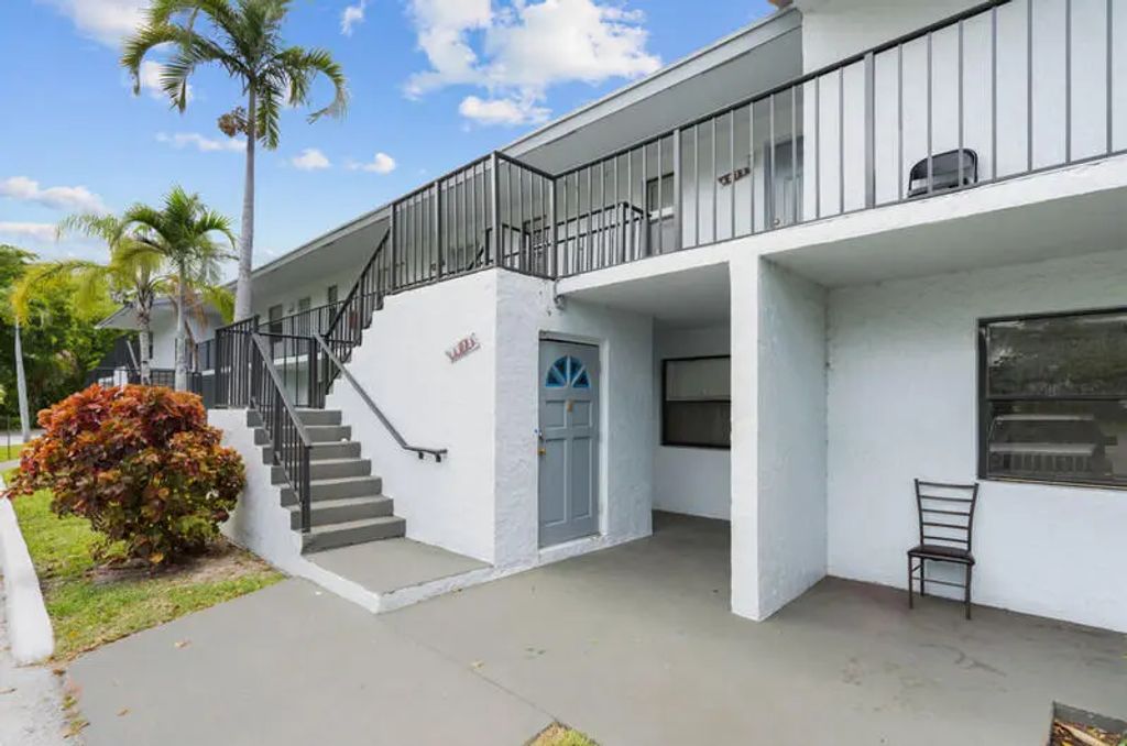 4885 Lake Arjaro Drive #4819, West Palm Beach