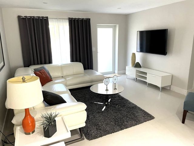 1400 Ne 23rd Street, Wilton Manors