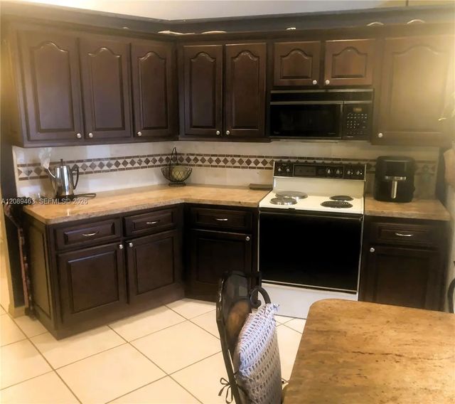 5 of 11 - 14481 Hickory Court, Davie, FL
