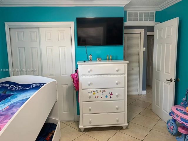5 of 21 - 6940 W 25th Lane, Hialeah, FL