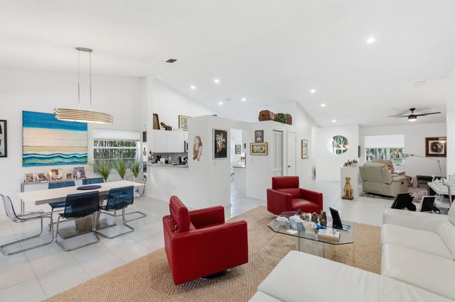 2 of 25 - 7336 Lake Meadow Way #202, Boynton Beach, FL