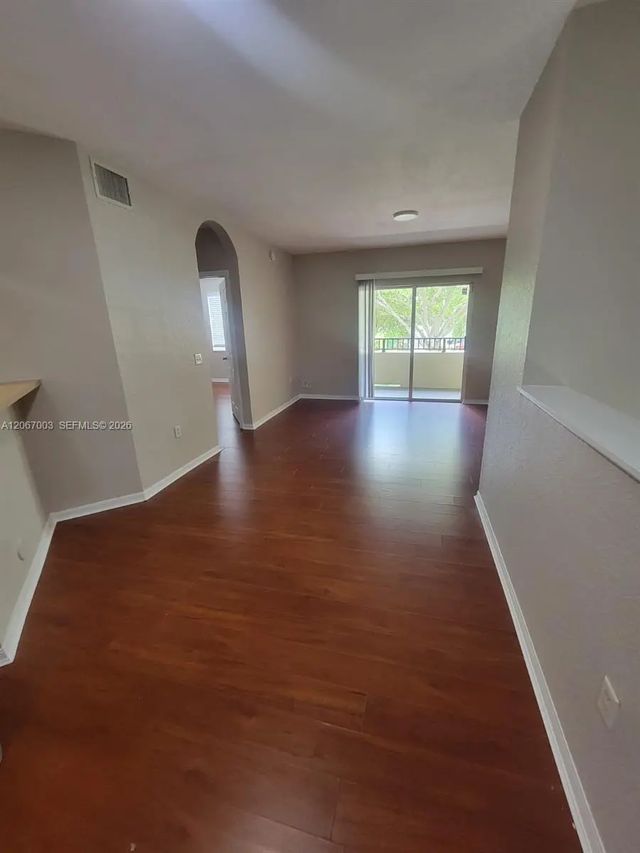 4 of 17 - N/A, North Lauderdale, FL