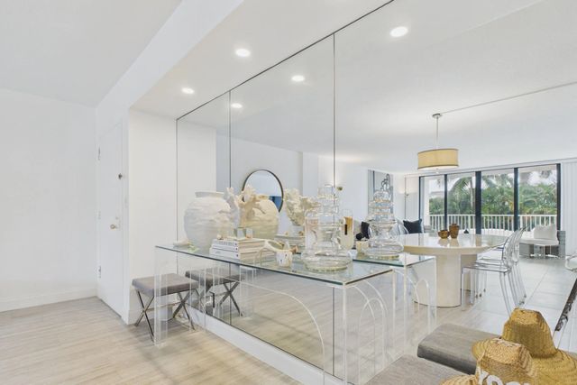 5 of 25 - 2860 S Ocean Boulevard #209, Palm Beach, FL