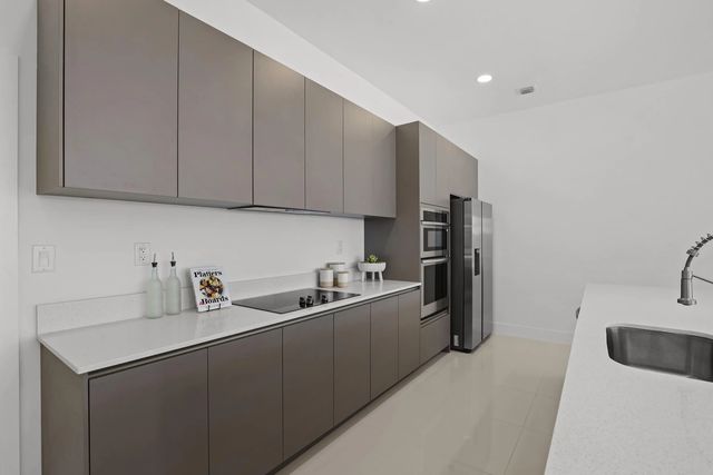 4 of 58 - 1807 Ne 13 Street #1807, Fort Lauderdale, FL