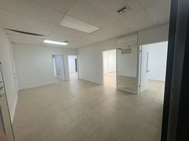2 of 8 - 660 S Federal Highway, Pompano Beach, FL
