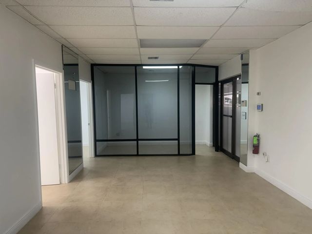 5 of 8 - 660 S Federal Highway, Pompano Beach, FL