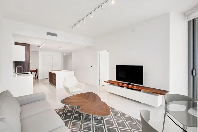 2 of 23 - 851 Ne 1st Avenue #2005, Miami, FL