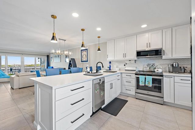 4 of 39 - 1523 E Hillsboro Boulevard #835, Deerfield Beach, FL