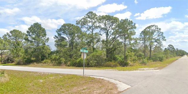 2 of 4 - 645 Buccaneer Street Nw, Lake Placid, FL