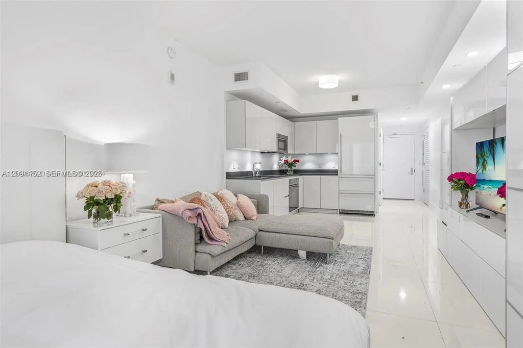 1010 Brickell Avenue #1710, Miami