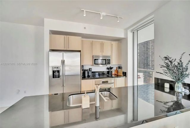 5 of 33 - 79 Sw 12th Street #2201-s, Miami, FL
