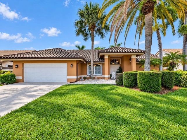 2 of 38 - 6001 Wedgewood Village Circle, Lake Worth, FL