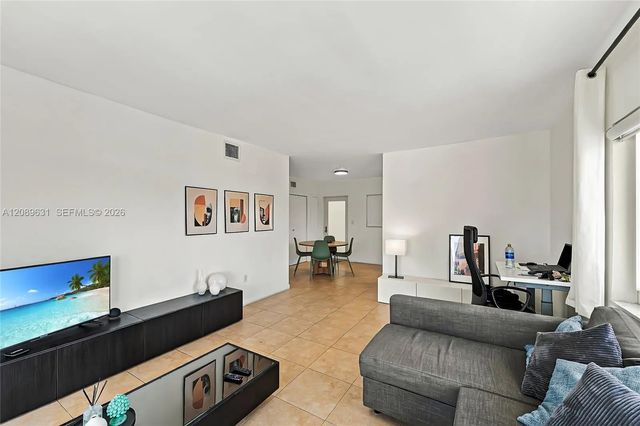 5 of 34 - 1420 Pennsylvania Avenue #403, Miami Beach, FL