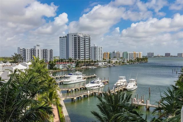 2 of 38 - 7910 Harbor Island Drive #507, North Bay Village, FL