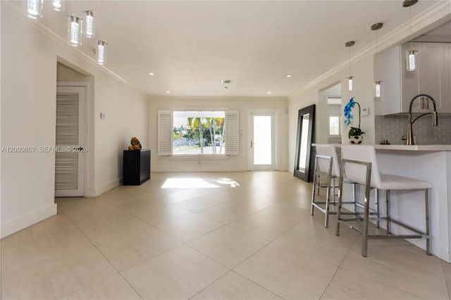 3 of 33 - 4301 Sw 85th Avenue, Miami, FL
