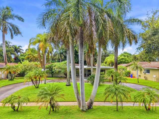 2 of 39 - 151 Sw 8th Avenue, Boca Raton, FL