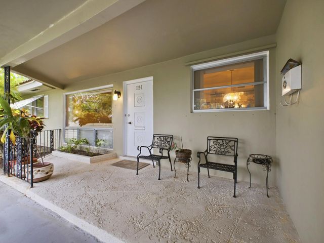 5 of 39 - 151 Sw 8th Avenue, Boca Raton, FL