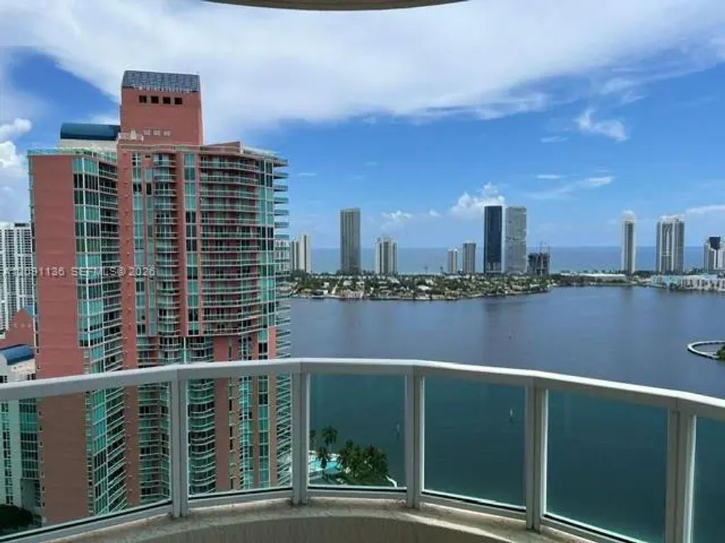 3330 Ne 190th Street #lph14, Aventura