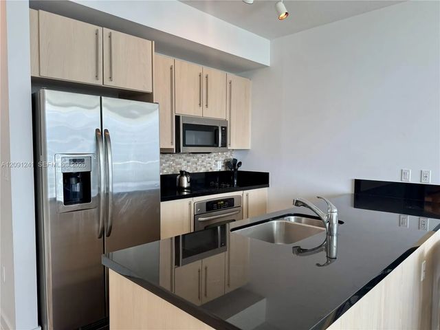 3 of 25 - 79 Sw 12th Street #3005, Miami, FL