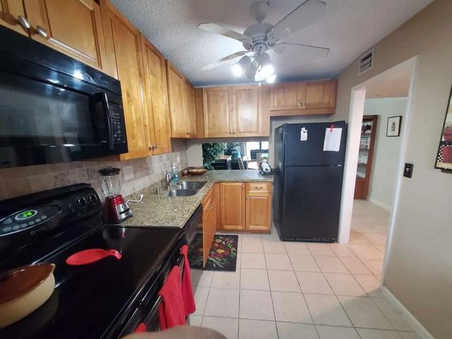 5 of 39 - 1401 N Riverside Drive #1206, Pompano Beach, FL