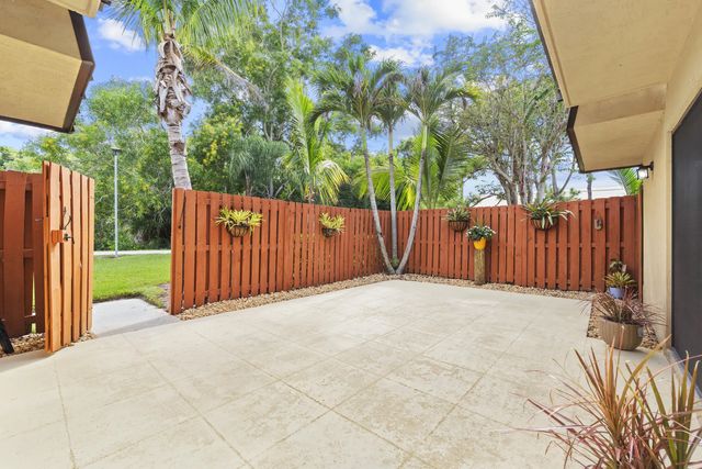 3 of 47 - 5726 Se Windsong Lane ##324, Stuart, FL